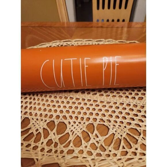 Rae Dunn CUTIE PIE orange rolling pin - Picture 2 of 4